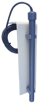 Conductivity probe for immersion in tanks for cooling towers and wastewater processes